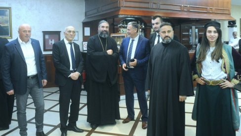 HRAM JEDINSTVA I DUŠE NARODA: Pravoslavna fondacija i Savez Srba iz Crne Gore organizovali donatorsku večeru za izgradnju crkve na Žabljaku HRAM JEDINSTVA I DUŠE NARODA: Pravoslavna fondacija i Savez Srba iz Crne Gore organizovali donatorsku večeru za izgradnju crkve na Žabljaku