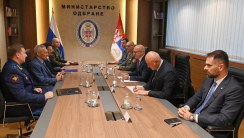 САСТАНАК ВУЧЕВИЋА СА ХАРЧЕНКОМ: Стратешко опредељење Србије је војна неутралност САСТАНАК ВУЧЕВИЋА СА ХАРЧЕНКОМ: Стратешко опредељење Србије је војна неутралност