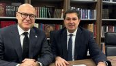 DOBRO DOŠLI, DOKTORE: Profesor Milika Ašanin postao član SNS-a (FOTO) DOBRO DOŠLI, DOKTORE: Profesor Milika Ašanin postao član SNS-a (FOTO)