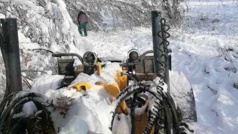PROGLAŠENA VANREDNA SITUACIJA: Deo opštine Knjaževac ugrozile vremenske neprilike PROGLAŠENA VANREDNA SITUACIJA: Deo opštine Knjaževac ugrozile vremenske neprilike