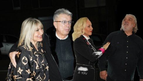ZAR SA KUMOVIMA? Posle priče da su Saša i Suza u svađi sa Brenom i Bobom: Tako će biti zauvek! ZAR SA KUMOVIMA? Posle priče da su Saša i Suza u svađi sa Brenom i Bobom: Tako će biti zauvek!