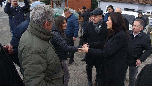 VUJOVIĆ U TOPOLI: Gradićemo 23km nedostajuće kanalizacione mreže VUJOVIĆ U TOPOLI: Gradićemo 23km nedostajuće kanalizacione mreže