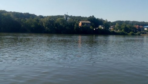 DRINA PRETI PODRINJU: U Zvorniku upozoravaju građane da se zbog porasta vodostaja pripreme za moguće poplave DRINA PRETI PODRINJU: U Zvorniku upozoravaju građane da se zbog porasta vodostaja pripreme za moguće poplave