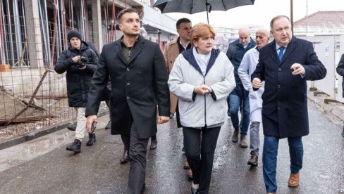 MINISTARKA DANICA GRUJIČIĆ U NOVOM PAZARU: Izgradnja bolnice napreduje velikom brzinom, uskoro nova ulaganja u ovaj kraj MINISTARKA DANICA GRUJIČIĆ U NOVOM PAZARU: Izgradnja bolnice napreduje velikom brzinom, uskoro nova ulaganja u ovaj kraj