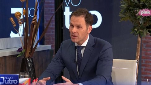 BRIGA PREMA SVIM KATEGORIJAMA GRAĐANA Mali: Država je izdvojila 9,4 milijarde evra da pomogne privredu i građane BRIGA PREMA SVIM KATEGORIJAMA GRAĐANA Mali: Država je izdvojila 9,4 milijarde evra da pomogne privredu i građane