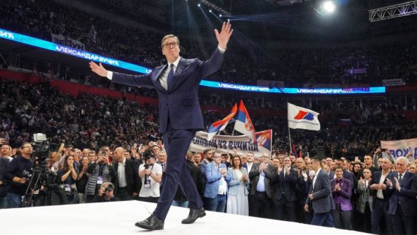 СВОЈЕ НЕ ДАМО НИКОМЕ Вучић у Арени: Грађани и не сањају какве смо притиске издржали (ФОТО/ВИДЕО) СВОЈЕ НЕ ДАМО НИКОМЕ Вучић у Арени: Грађани и не сањају какве смо притиске издржали (ФОТО/ВИДЕО)
