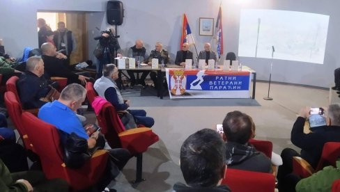 KNJIGA O HEROJIMA SA KOŠARA: U Paraćinu predstavljena „Krvava granica“ Dragutina Dimčevskog (FOTO) KNJIGA O HEROJIMA SA KOŠARA: U Paraćinu predstavljena „Krvava granica“ Dragutina Dimčevskog (FOTO)