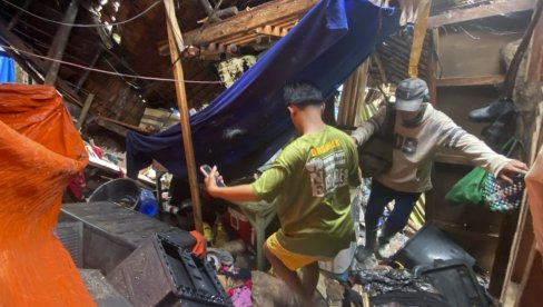 ŽENA POGINULA, KUĆE SRAVNJENE SA ZEMLJOM: Još jedan zemljotres u Filipinima, prizori haotični (FOTO) ŽENA POGINULA, KUĆE SRAVNJENE SA ZEMLJOM: Još jedan zemljotres u Filipinima, prizori haotični (FOTO)