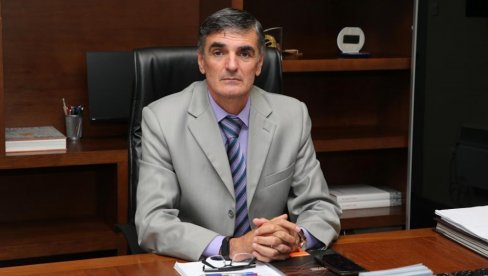 NA MINIMALCU U CG JOŠ 30.000 PENZIONERA U Fondu PIO očekuju povećan broj korisnika najnižih primanja od naredne godine NA MINIMALCU U CG JOŠ 30.000 PENZIONERA U Fondu PIO očekuju povećan broj korisnika najnižih primanja od naredne godine