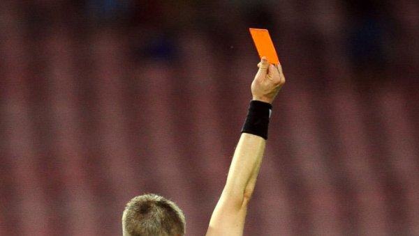 ФИФА МЕЊА ФУДБАЛ ИЗ КОРЕНА: Тектонске промене су спремне, ружичасти картон је уведен ФИФА МЕЊА ФУДБАЛ ИЗ КОРЕНА: Тектонске промене су спремне, ружичасти картон је уведен
