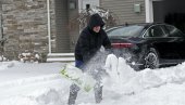JAKO NEVREME U SAD: Cisterna sa propanom sletela s mosta, desetine hiljada bez stuje JAKO NEVREME U SAD: Cisterna sa propanom sletela s mosta, desetine hiljada bez stuje