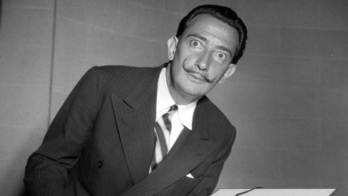 EKSCENTRIK KOJI JE POSTAO KLASIK: U rimskoj Palati „Čipola“ izložba „Tradicija i revolucija“ o umetničkom opusu Dalija EKSCENTRIK KOJI JE POSTAO KLASIK: U rimskoj Palati „Čipola“ izložba „Tradicija i revolucija“ o umetničkom opusu Dalija