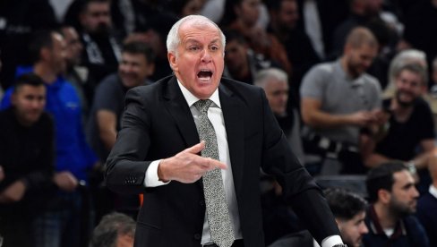 OVO MORAM DA ZAMOLIM GROBARE! Željko Obradović imao šta da kaže posle burne utakmice Partizan - Monako OVO MORAM DA ZAMOLIM GROBARE! Željko Obradović imao šta da kaže posle burne utakmice Partizan - Monako