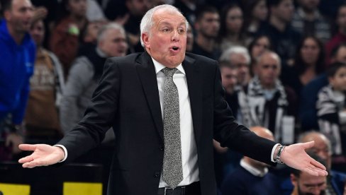 DRAMA IZ PLEJ-OFA SE NE ZABORAVLJA: Crno-beli gostuju kraljevima DRAMA IZ PLEJ-OFA SE NE ZABORAVLJA: Crno-beli gostuju kraljevima