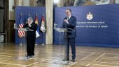 SUSRET VOZNIJAKA I VUČIĆA SVETSKA VEST: Najpoznatiji globalni mediji pisali o poseti suosnivača Epla Srbiji (VIDEO)