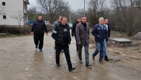 УЛАГАЊЕ У ИНФРАСТРУКТУРУ: Мештани Моштанице код Врања добили воду УЛАГАЊЕ У ИНФРАСТРУКТУРУ: Мештани Моштанице код Врања добили воду