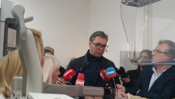 ВУЧИЋ О ЖЕЉИ СИНА: Вукан ми је рекао - Само нек он дође да се сликам са њим ВУЧИЋ О ЖЕЉИ СИНА: Вукан ми је рекао - Само нек он дође да се сликам са њим