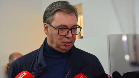 NAJBOLJE ŠKOLE DA DOVEDEMO U ZEMLJU Vučić: Ulagaćemo u univerzitete i fakultete da bi zadržali mlade