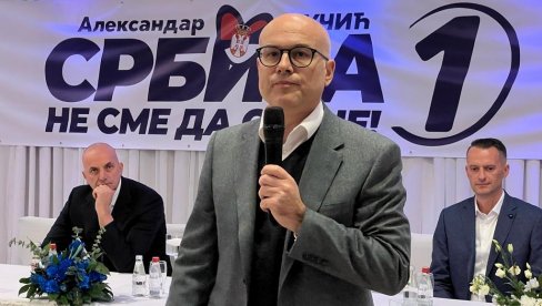 VUČEVIĆ RAZGOVARAO SA GRAĐANIMA VRŠCA: Pobede se ne podrazumevaju, pobeda se dobija poverenjem građana (FOTO) VUČEVIĆ RAZGOVARAO SA GRAĐANIMA VRŠCA: Pobede se ne podrazumevaju, pobeda se dobija poverenjem građana (FOTO)