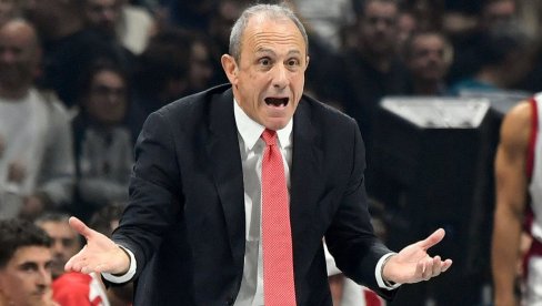 IZVINJAVAMO SE ZA UŽASNU IGRU: Trener Armanija se oglasio posle teškog poraza od Žalgirisa u Evroligi