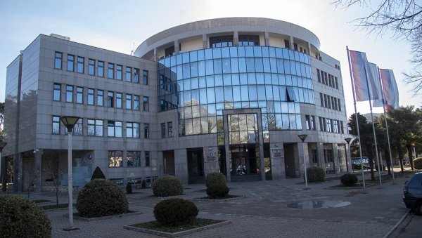 БЕЗ ДОГОВОРА СИНДИКАТА И УПРАВЕ ЕЛЕКТРОПРИВРЕДЕ РС: Радници не одустају од штрајка БЕЗ ДОГОВОРА СИНДИКАТА И УПРАВЕ ЕЛЕКТРОПРИВРЕДЕ РС: Радници не одустају од штрајка