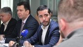 МОМИРОВИЋ: Подршка приватном сектору - приоритет економске политике Владе МОМИРОВИЋ: Подршка приватном сектору - приоритет економске политике Владе