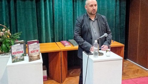 “KOSTI” ČUVAJU SEĆANJA NA STRADANJE SRBA U SARAJEVU: U Bileći održano književno veče Nenada Milkića “KOSTI” ČUVAJU SEĆANJA NA STRADANJE SRBA U SARAJEVU: U Bileći održano književno veče Nenada Milkića