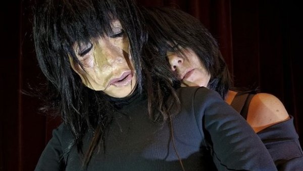 ОНА ГОВОРИ У ПОЗОРИШТУ ЛУТАКА ПИНОКИО: Ауторски пројекат о невербалној комуникацији ОНА ГОВОРИ У ПОЗОРИШТУ ЛУТАКА ПИНОКИО: Ауторски пројекат о невербалној комуникацији