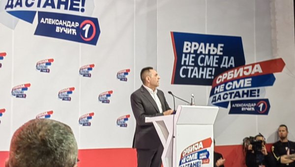 ВУЛИН ПОСЛАО СНАЖНУ ПОРУКУ ИЗ ВРАЊА: Ми се председником Вучићем поносимо, зато му слику држимо ВУЛИН ПОСЛАО СНАЖНУ ПОРУКУ ИЗ ВРАЊА: Ми се председником Вучићем поносимо, зато му слику држимо