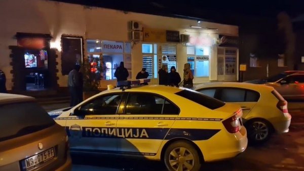 МУШКАРАЦ РАЊЕН У КАФАНИ: Пуцњава у Новом Саду, свему претходила свађа и туча (ВИДЕО) МУШКАРАЦ РАЊЕН У КАФАНИ: Пуцњава у Новом Саду, свему претходила свађа и туча (ВИДЕО)
