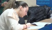 ПОТПИСАН ЈОШ ЈЕДАН УГОВОР: Обезбеђен новац за сеоску кућу у општини Параћин ПОТПИСАН ЈОШ ЈЕДАН УГОВОР: Обезбеђен новац за сеоску кућу у општини Параћин