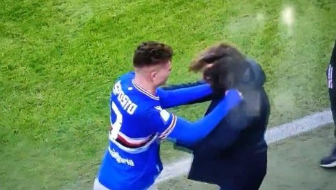 KAKVE SCENE IZ ITALIJE: Fudbaler umalo udavio Andreu Pirla, trener nije znao šta ga je snašlo (VIDEO) KAKVE SCENE IZ ITALIJE: Fudbaler umalo udavio Andreu Pirla, trener nije znao šta ga je snašlo (VIDEO)