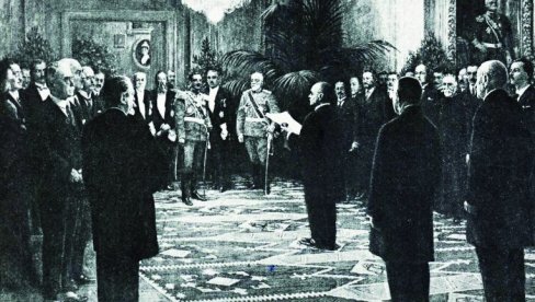 SRBI UŠLI U NOVU DRŽAVU BEZ FORMULISANOG CILJA: Politički izazovi za stabilizovanje nove Jugoslovenske zajednice SRBI UŠLI U NOVU DRŽAVU BEZ FORMULISANOG CILJA: Politički izazovi za stabilizovanje nove Jugoslovenske zajednice