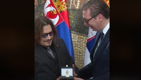 POGLEDAJTE NOVI TIKTOK SNIMAK PREDSEDNIKA VUČIĆA: Nasmejaće vas do suza (VIDEO) POGLEDAJTE NOVI TIKTOK SNIMAK PREDSEDNIKA VUČIĆA: Nasmejaće vas do suza (VIDEO)