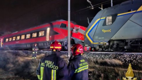 DIREKTAN SUDAR VOZOVA U ITALIJI: Povređeno najmanje 17 osoba, poznat i razlog nesreće (FOTO/VIDEO) DIREKTAN SUDAR VOZOVA U ITALIJI: Povređeno najmanje 17 osoba, poznat i razlog nesreće (FOTO/VIDEO)