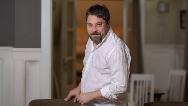 ВУК САЛЕТОВИЋ: Могу да будем прави Супер Хик, а за све што нам се дешава постоји баш то право време ВУК САЛЕТОВИЋ: Могу да будем прави Супер Хик, а за све што нам се дешава постоји баш то право време