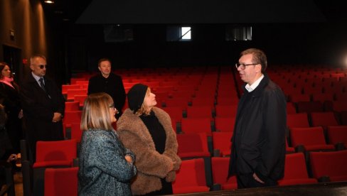 VUČIĆ OBIŠAO RADOVE NA REKONSTRUKCIJI SCENE STUPICA: Renoviramo prestižni Teatar - u obnovu će biti uloženo više od 10 miliona evra (VIDEO) VUČIĆ OBIŠAO RADOVE NA REKONSTRUKCIJI SCENE STUPICA: Renoviramo prestižni Teatar - u obnovu će biti uloženo više od 10 miliona evra (VIDEO)