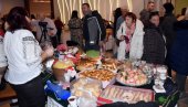 „PRAZNIČNE ĐAKONIJE“ OBOGATILE TRPEZU: U Vršcu održana 14. gastronomska manifestacija (FOTO)