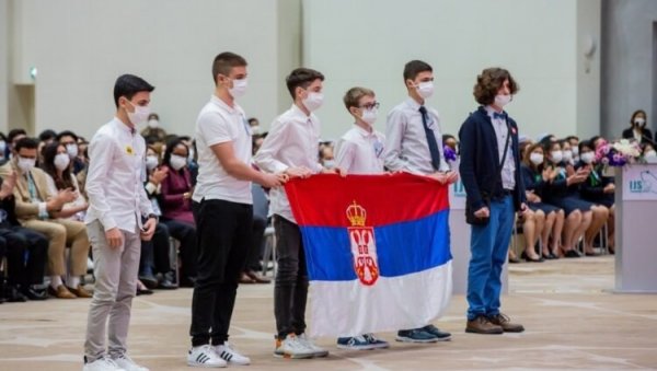 ШЕСТ МЕДАЉА ДОНЕЛИ ИЗ ТАЈЛАНДА: Ученици првог разреда Математичке гимназије постигли одличне резултате на Научној олимпијади ШЕСТ МЕДАЉА ДОНЕЛИ ИЗ ТАЈЛАНДА: Ученици првог разреда Математичке гимназије постигли одличне резултате на Научној олимпијади