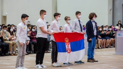 ŠEST MEDALJA DONELI IZ TAJLANDA: Učenici prvog razreda Matematičke gimnazije postigli odlične rezultate na Naučnoj olimpijadi ŠEST MEDALJA DONELI IZ TAJLANDA: Učenici prvog razreda Matematičke gimnazije postigli odlične rezultate na Naučnoj olimpijadi