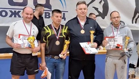 USPEH PARAĆINSKOG STONOTENISERA: Bronza za Filipa Lešjanina sa turnira u Požarevcu USPEH PARAĆINSKOG STONOTENISERA: Bronza za Filipa Lešjanina sa turnira u Požarevcu