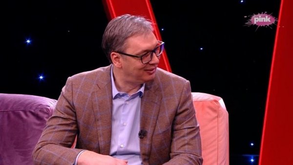 ВУЧИЋА ПИТАЛИ КО ЈЕ ИЗ ОПОЗИЦИЈЕ ХТЕО ДА ПРЕЛЕТИ У СНС: Има таквих, али... ВУЧИЋА ПИТАЛИ КО ЈЕ ИЗ ОПОЗИЦИЈЕ ХТЕО ДА ПРЕЛЕТИ У СНС: Има таквих, али...