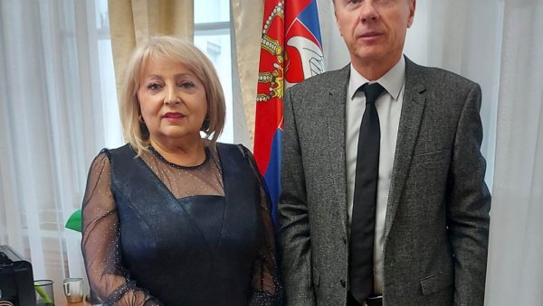 ФИНАНСИРАЊЕ ВИСОКОГ ШКОЛСТВА: Ректор Универзитета у Београду састао се са министарком просвете ФИНАНСИРАЊЕ ВИСОКОГ ШКОЛСТВА: Ректор Универзитета у Београду састао се са министарком просвете