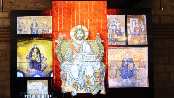 ПРАВОСЛАВНИ МОЗАИЦИ САМО НА МОНИТОРУ: Благо Цркве Хоре задужбине ромејских царева премештено у Музеј Порфирогенита ПРАВОСЛАВНИ МОЗАИЦИ САМО НА МОНИТОРУ: Благо Цркве Хоре задужбине ромејских царева премештено у Музеј Порфирогенита