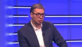 КО НЕ МИСЛИ ИСТО КАО ОНИ, ВОДЕ ХАЈКУ ПРОТИВ ЊЕГА Вучић о опозицији: Разумем што ме мрзе КО НЕ МИСЛИ ИСТО КАО ОНИ, ВОДЕ ХАЈКУ ПРОТИВ ЊЕГА Вучић о опозицији: Разумем што ме мрзе