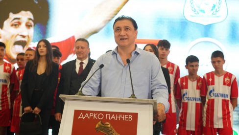 ОГЛАСИЛА СЕ ЛЕГЕНДА ЗВЕЗДЕ: Одзванјају речи Дарка Панчева...