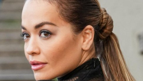 KOSOVO BILO U ALBANIJI Rita Ora šokirala sramotnom izjavom (VIDEO) KOSOVO BILO U ALBANIJI Rita Ora šokirala sramotnom izjavom (VIDEO)