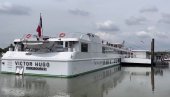 ТУРИСТИ КРУЗЕРИМА ПОХРЛИЛИ У СРБИЈУ: Нашу земљу са река обишло више од 180.000 гостију ТУРИСТИ КРУЗЕРИМА ПОХРЛИЛИ У СРБИЈУ: Нашу земљу са река обишло више од 180.000 гостију