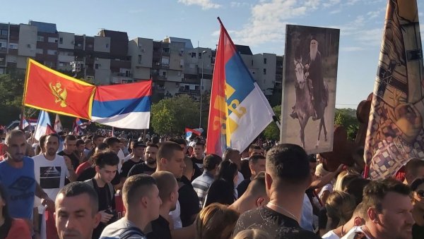 ПРЕБРОЈАВАЊЕ У ЦРНОЈ ГОРИ: Продужење пописивања тражили и Бошњаци ПРЕБРОЈАВАЊЕ У ЦРНОЈ ГОРИ: Продужење пописивања тражили и Бошњаци