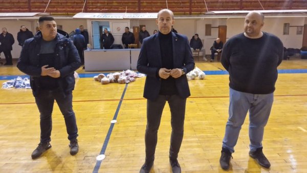 НАСТАВАК ДОБРЕ САРАДЊЕ: Спортски савез Србије донирао опрему Пријепољу и Прибоју НАСТАВАК ДОБРЕ САРАДЊЕ: Спортски савез Србије донирао опрему Пријепољу и Прибоју
